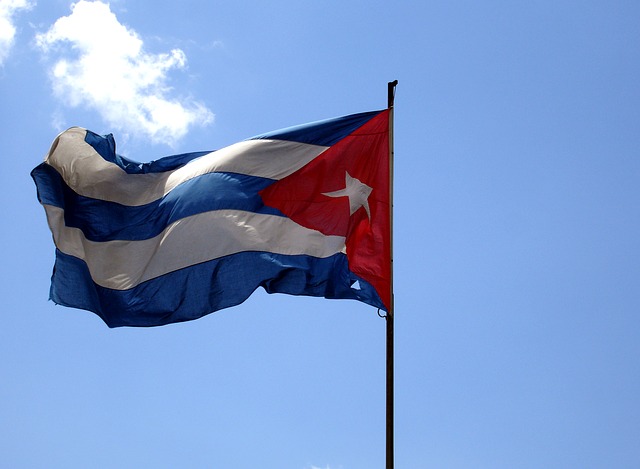 CUBA ESTÁ A UN HURACÁN DEL COLAPSO Y 2025 PODRÍA TRAER UN “TRIPLE GOLPE 2008”