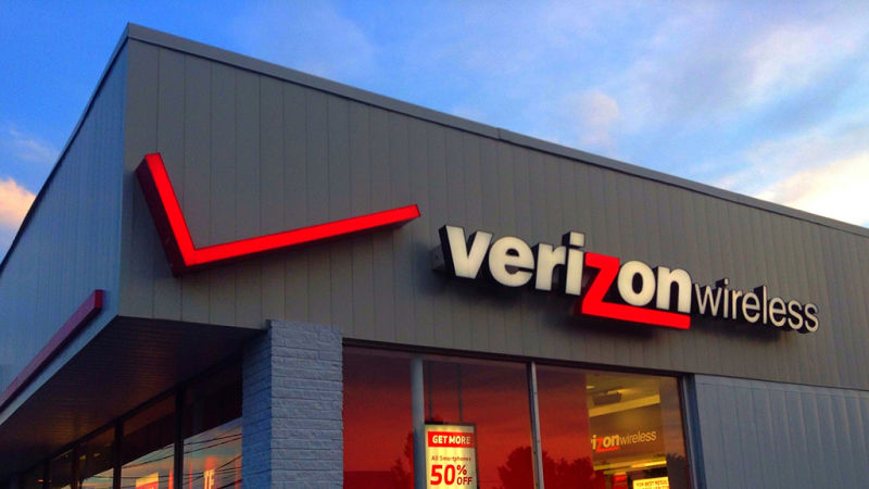 VERIZON ADQUIERE A SU COMPETIDOR FRONTIER POR $20,000 MILLONES