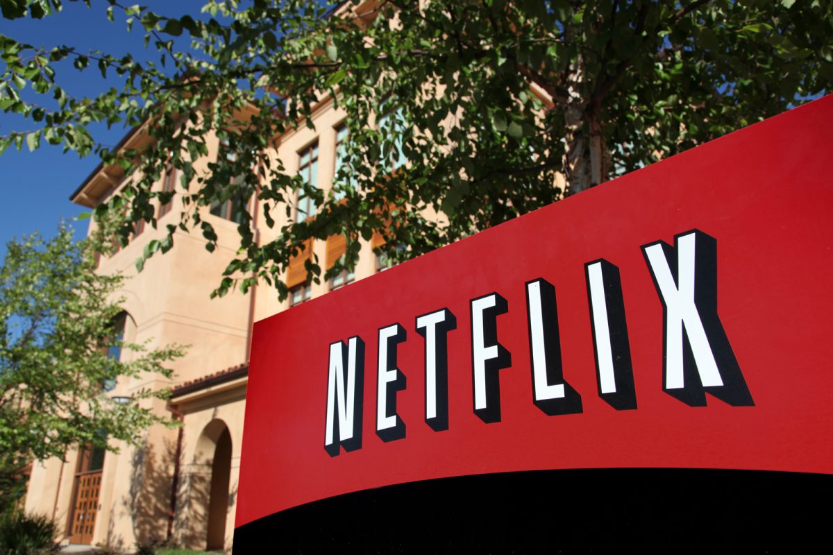 NETFLIX PERDIÓ A 200.000 SUSCRIPTORES Y DESPIDIÓ A 150 EMPLEADOS