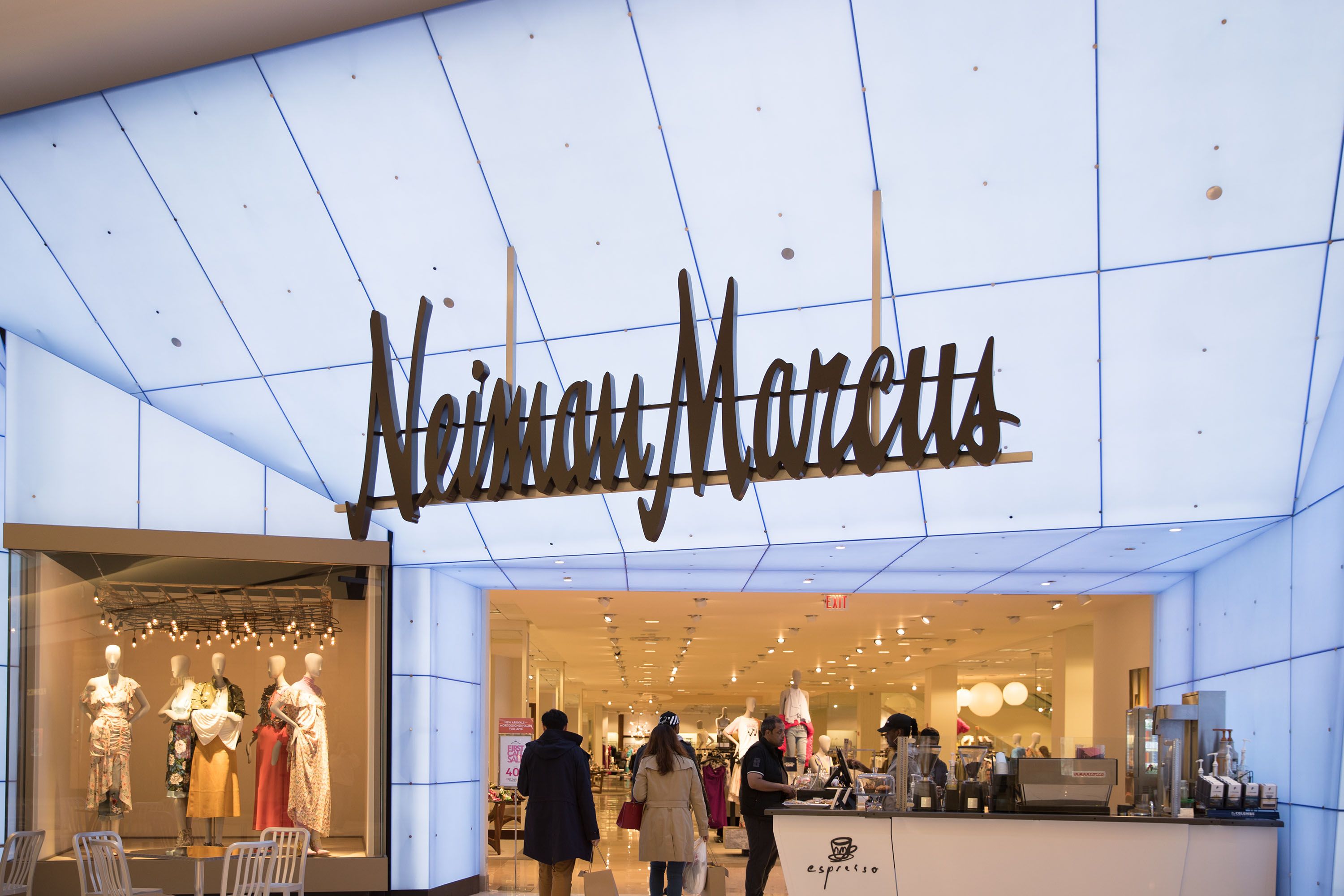 NEIMAN MARCUS CIERRA SU LOCAL EN EL CENTRO COMERCIAL GALLERIA DE FORT LAUDERDALE