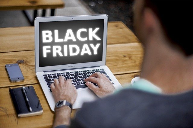 ¿MIAMI PREPARADO PARA EL BLACK FRIDAY? GUÍA PARA COMPRAS SEGURAS Y NO CAER EN FRAUDES