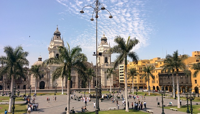 POR ESTAS RAZONES PERÚ TIENE UNA ECONOMÍA EN CRECIMIENTO Y RESISTENTE A LAS CRISIS POLÍTICAS