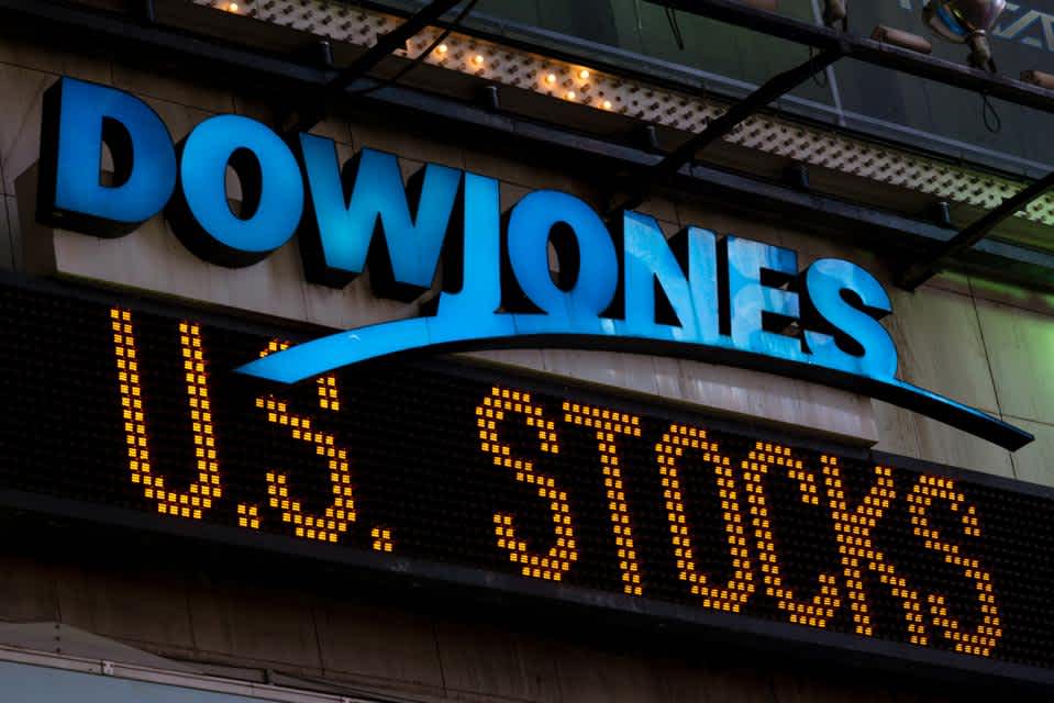 DOW JONES CIERRA POR ENCIMA DE 38.000 PUNTOS POR PRIMERA VEZ