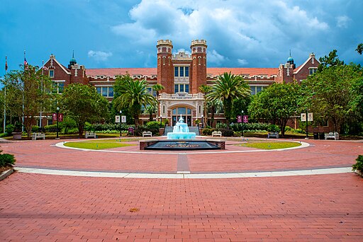 UNIVERSIDAD DE FLORIDA: ORDENAN CIERRE DE LA OFICINA DE DIVERSIDAD Y DESPIDEN A TODOS SUS EMPLEADOS