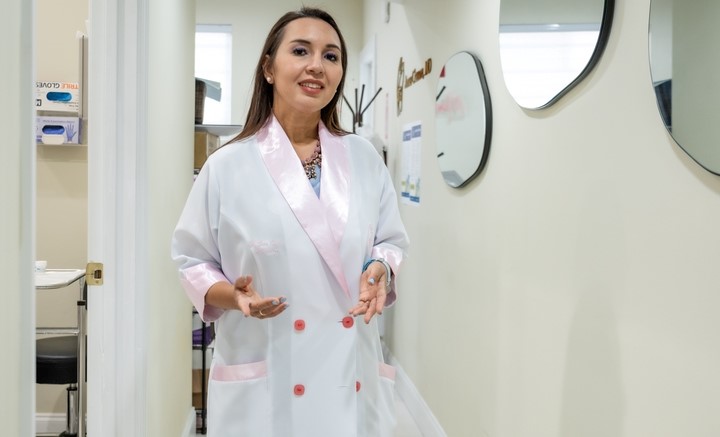 ANNA CHACON, INNOVATES IN DERMATOLOGICAL CARE FROM MIAMI TO THE WORLD