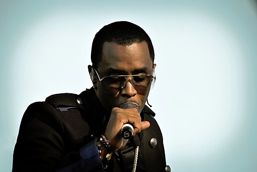 SEAN DIDDY: LE IMPUTAN CARGOS DE CONSPIRACIÓN DE CRIMEN ORGANIZADO, TRATA DE PERSONAS Y TRÁFICO SEXUAL, DESPÚES DE SER ARRESTADO