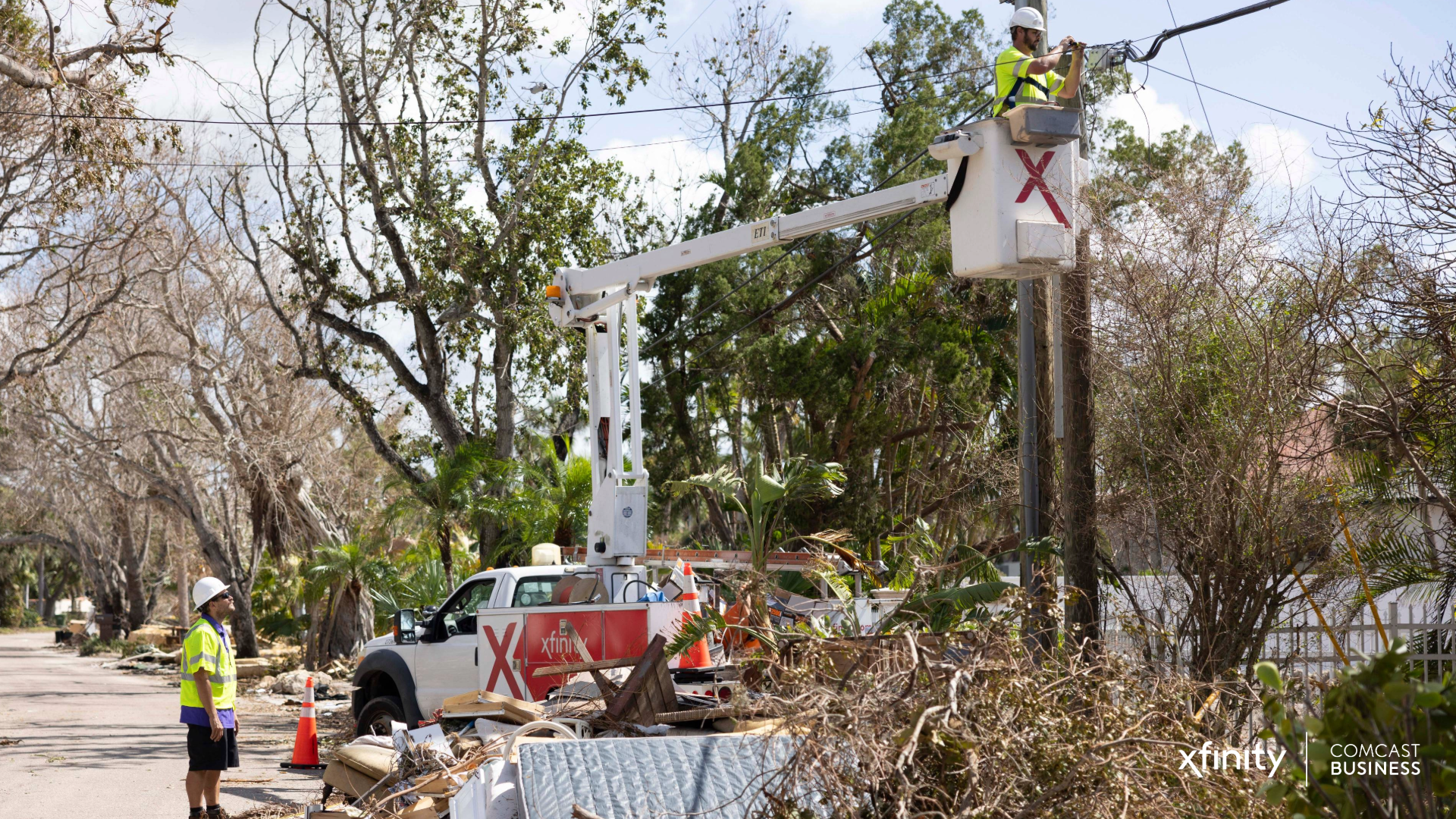 COMCAST NBCUNIVERSAL DONA $500,000 PARA AYUDAR A LAS VÍCTIMAS DEL HURACÁN MILTON EN FLORIDA