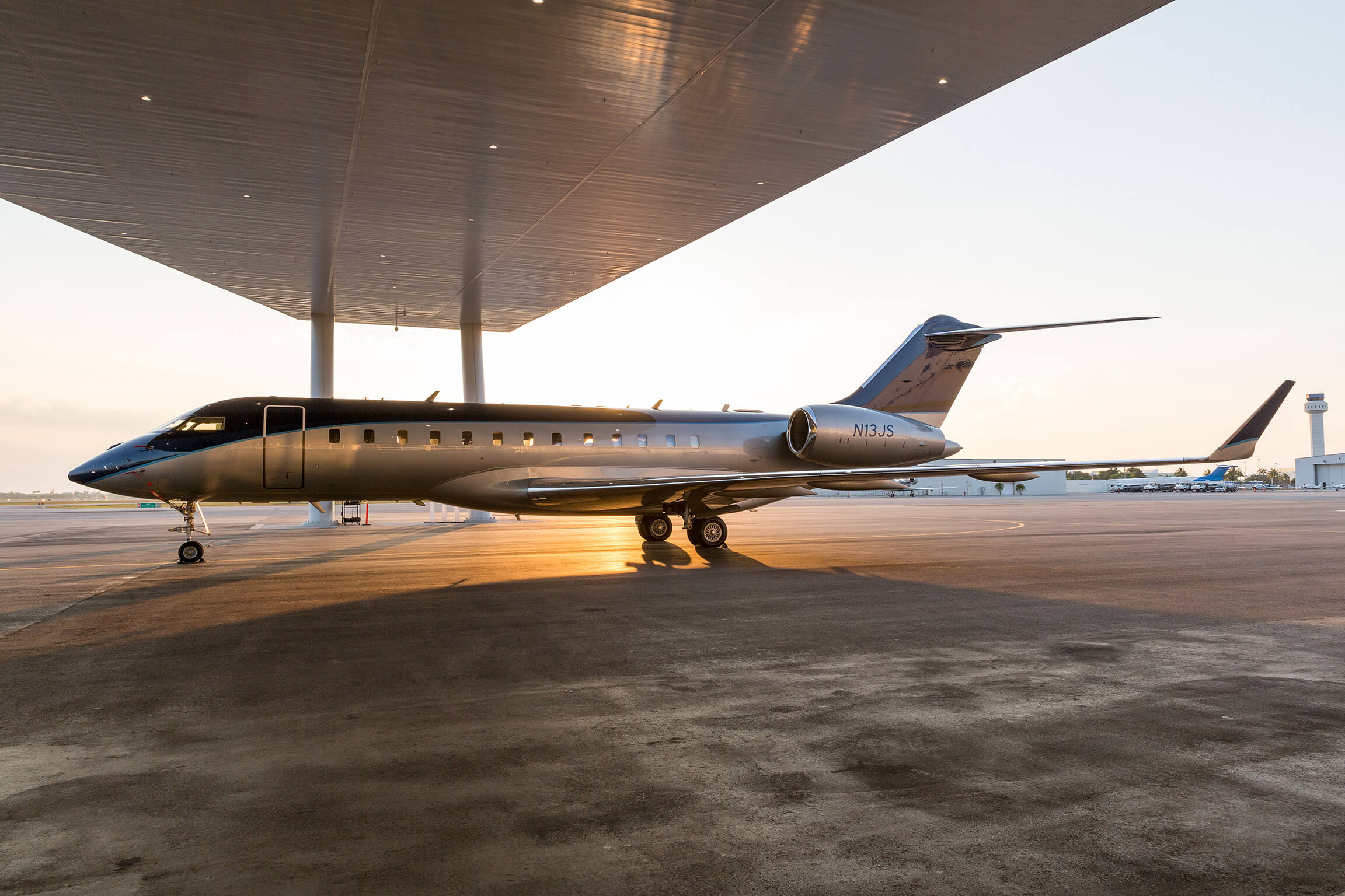 FONTAINEBLEAU AVIATION ESTRENA NUEVO FBO EN FORT LAUDERDALE