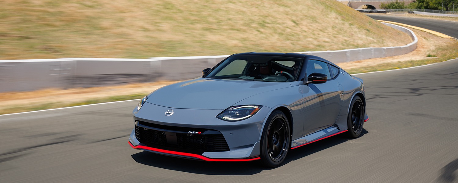NISSAN Z NISMO: RENDIMIENTO Y ESTILO PARA LOS AMANTES LATINOS DE LA VELOCIDAD