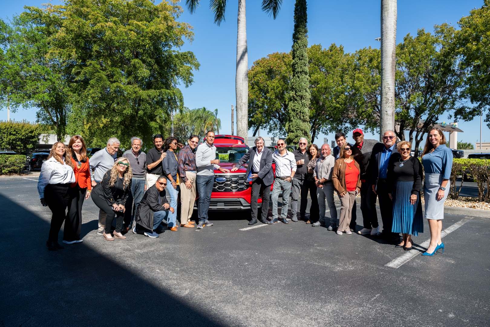 FORD Y NEGOCIOS MAGAZINE PRESENTARON EN MIAMI LA NUEVA SUV EXPLORER DEL 2025 EN “CAFECITO CON FORD”