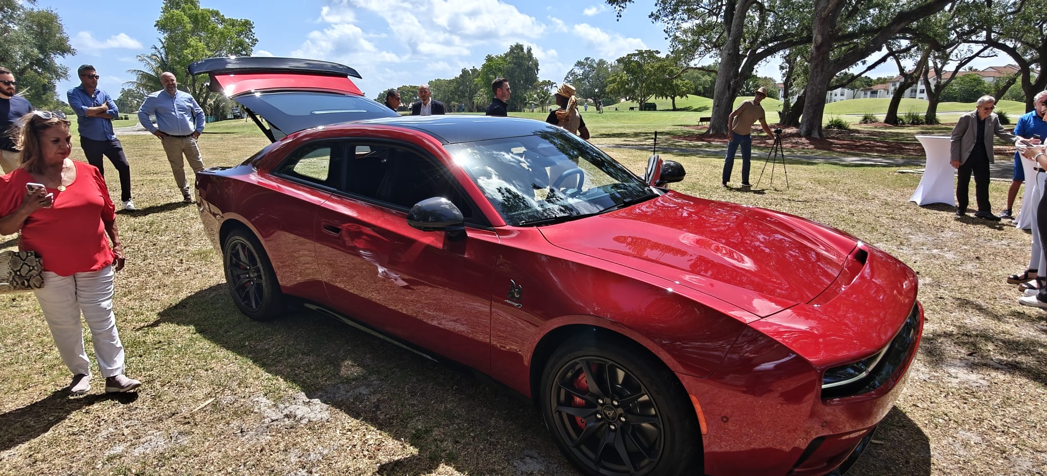 STELLANTIS PRESENTÓ EN EL ALMUERZO DE SAMA EL NUEVO DODGE CHARGER DAYTONA ELÉCTRICO (GALERIA DE IMÁGENES)